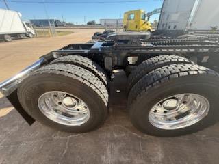 2027 Peterbilt 589-5