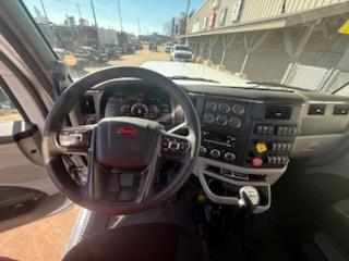 2027 Peterbilt 589-8