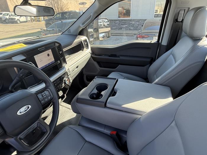 2025 Ford F-250-16