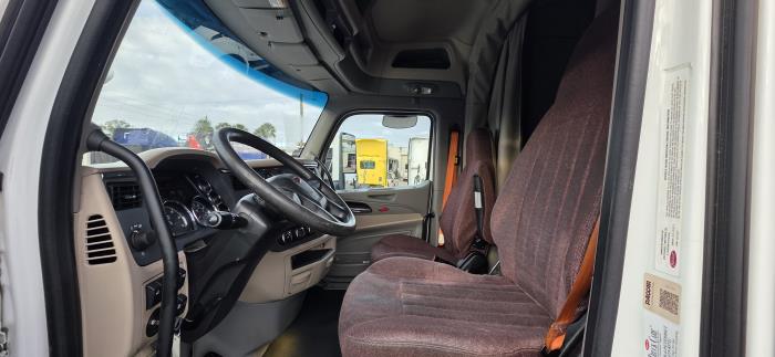2022 Peterbilt 579-10