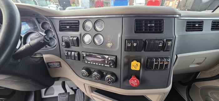 2022 Peterbilt 579-20