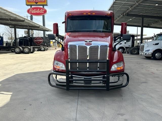 2022 Peterbilt 579-7