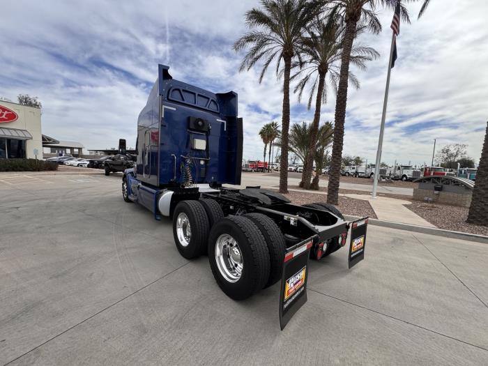 2020 Peterbilt 579-2