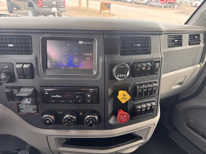 2020 Peterbilt 579-14