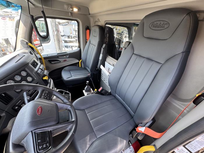 2026 Peterbilt 567-7