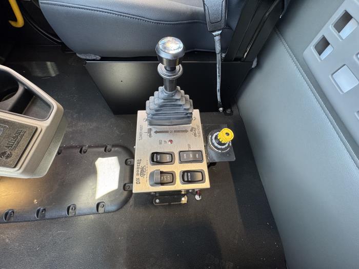 2026 Peterbilt 567-10