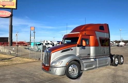 2022 Peterbilt 579-1