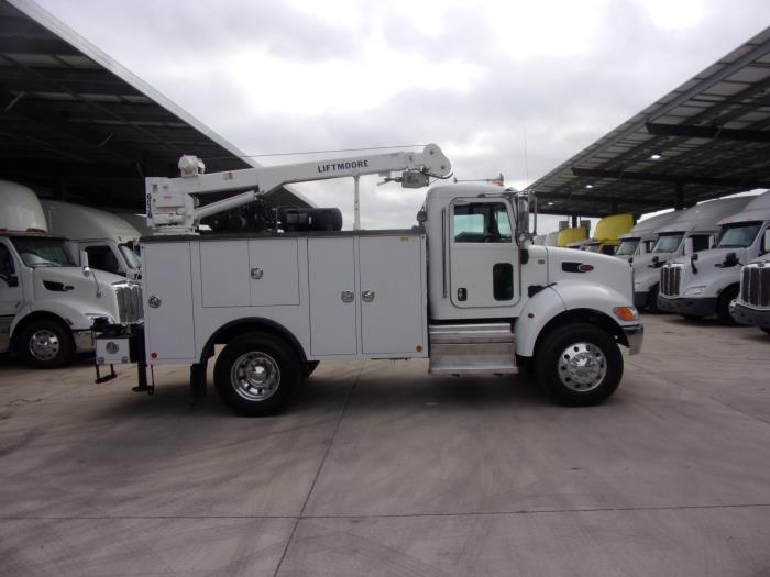 2020 Peterbilt 337-3