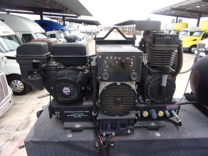 2020 Peterbilt 337-5