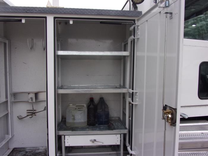 2020 Peterbilt 337-11