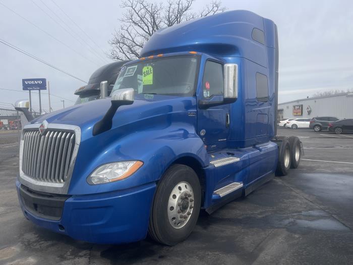 2022 International LT625-1