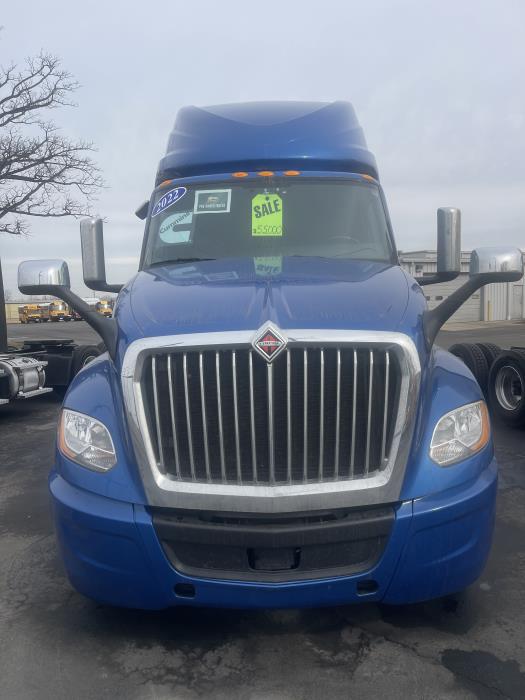 2022 International LT625-2