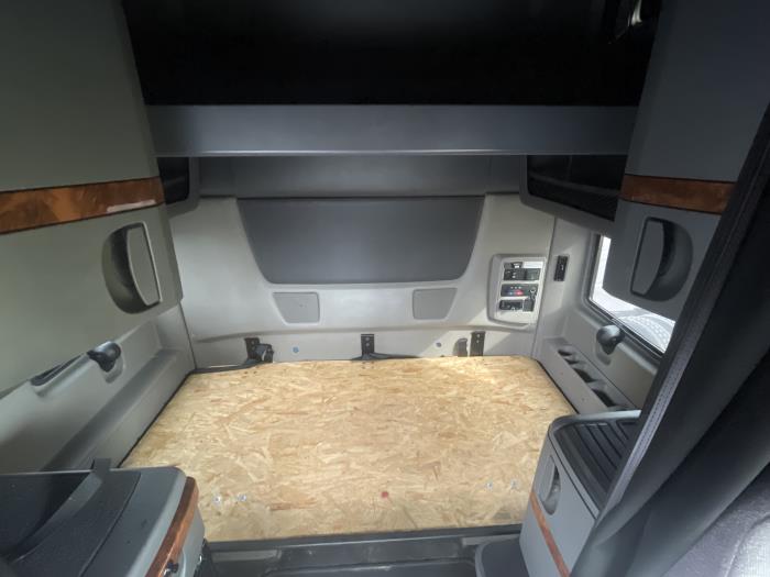 2022 International LT625-11