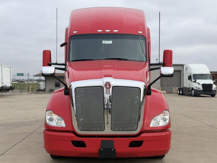 2022 Kenworth T680-2