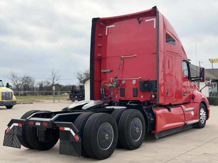 2022 Kenworth T680-5