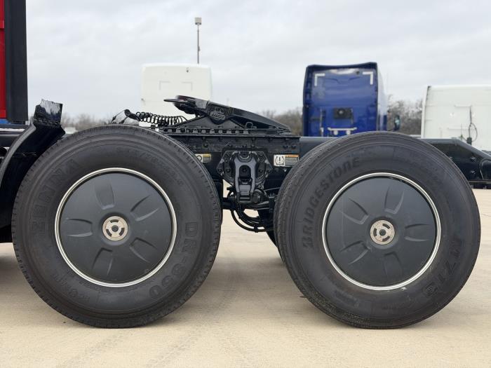 2022 Kenworth T680-10