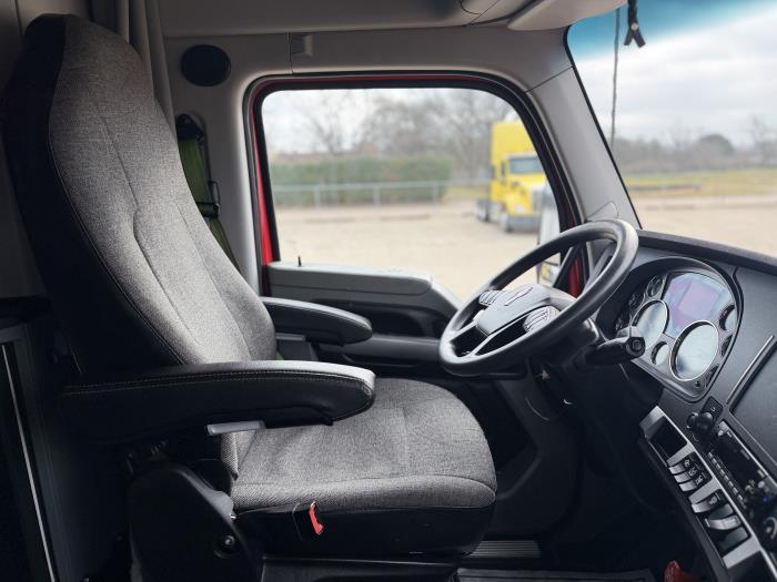 2022 Kenworth T680-22