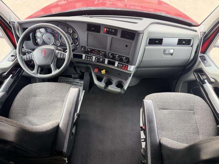 2022 Kenworth T680-25