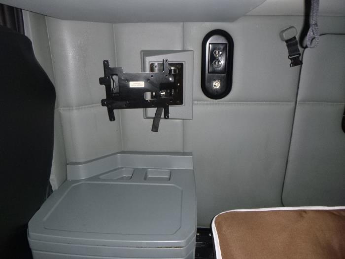 2022 Kenworth T680-17