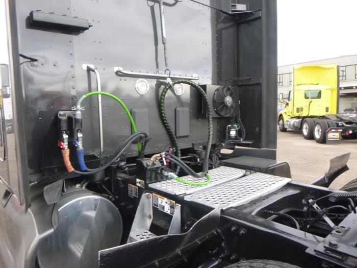 2022 Kenworth T680-25