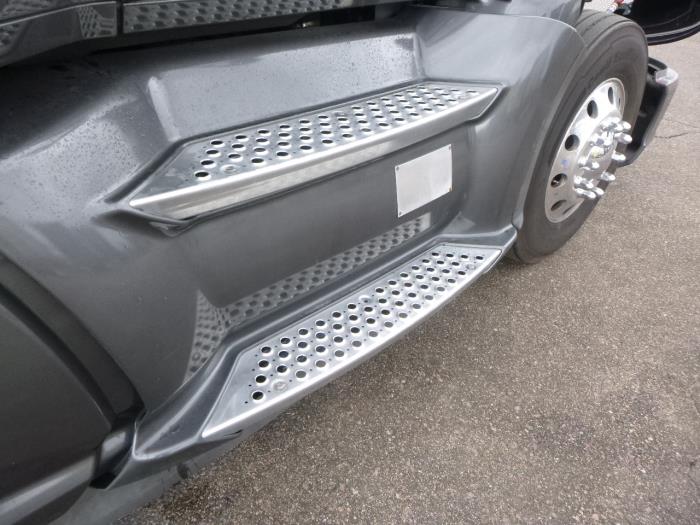 2022 Kenworth T680-30