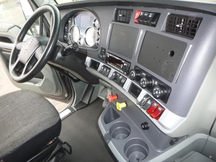 2022 Kenworth T680-13