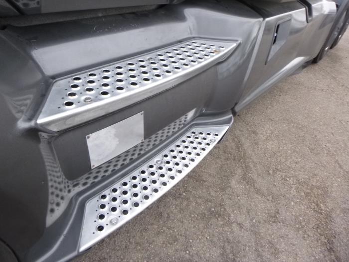 2022 Kenworth T680-23