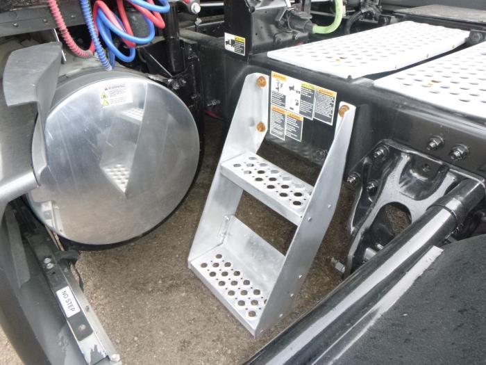 2022 Kenworth T680-24