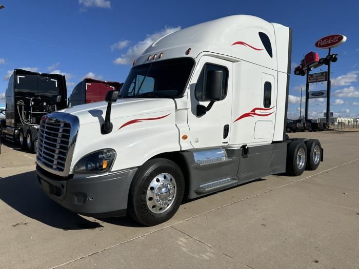 2018 Freightliner Cascadia-1