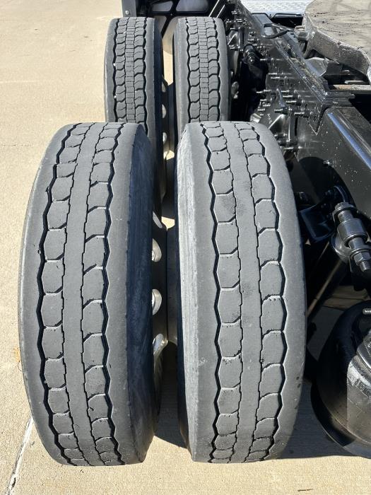 2018 Freightliner Cascadia-6