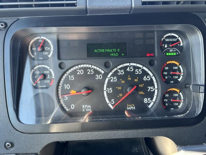 2018 Freightliner Cascadia-12