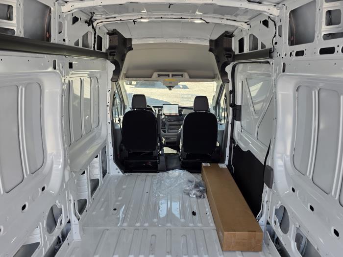 2026 Ford Transit 350 HD-13