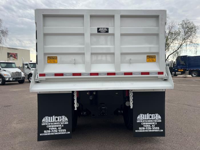 2026 Peterbilt 548-5