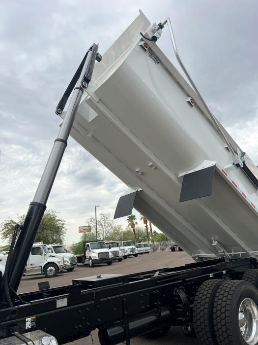 2026 Peterbilt 548-17