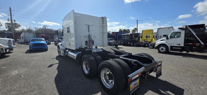 2022 Peterbilt 579-3