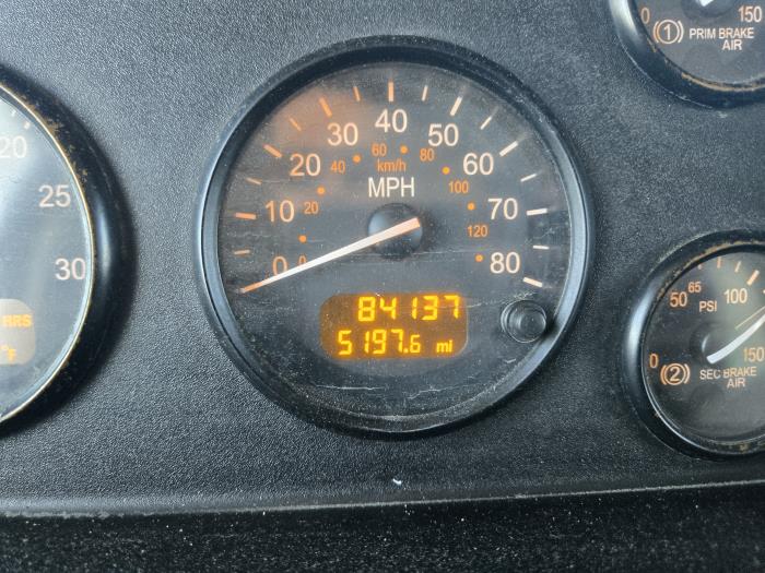 2020 Peterbilt 337-4