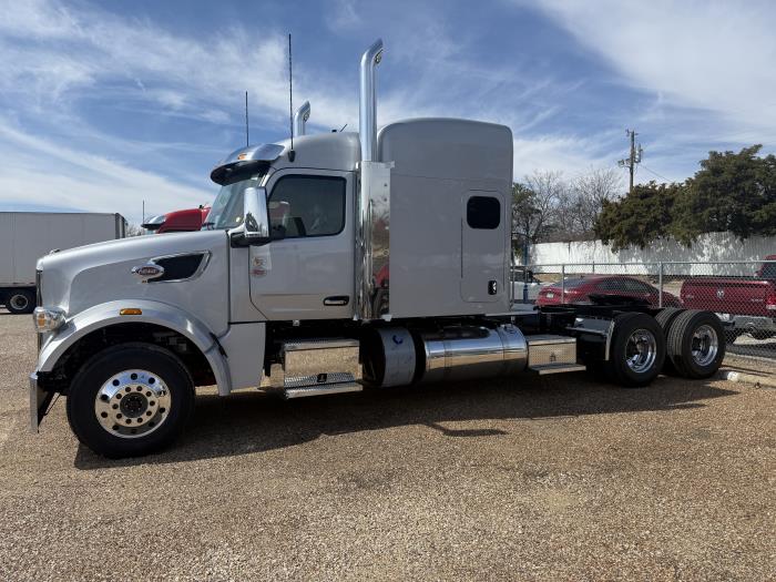 2027 Peterbilt 567-3