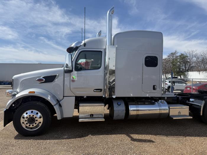 2027 Peterbilt 567-2