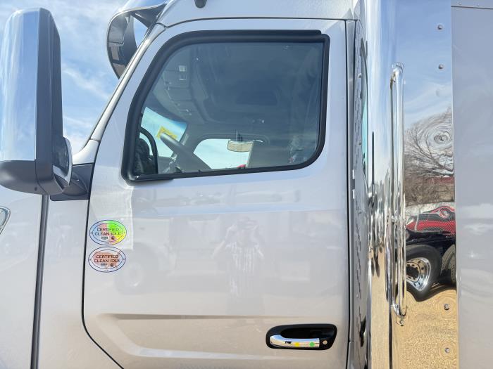 2027 Peterbilt 567-10