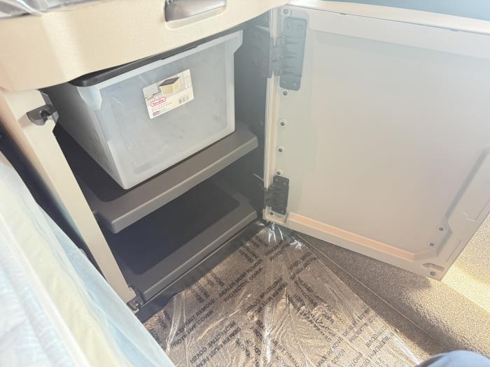 2027 Peterbilt 567-36