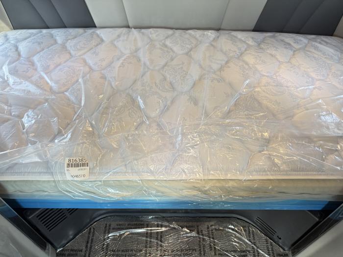 2027 Peterbilt 567-39