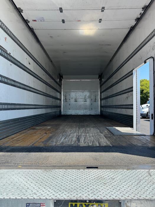 2020 Peterbilt 337-16