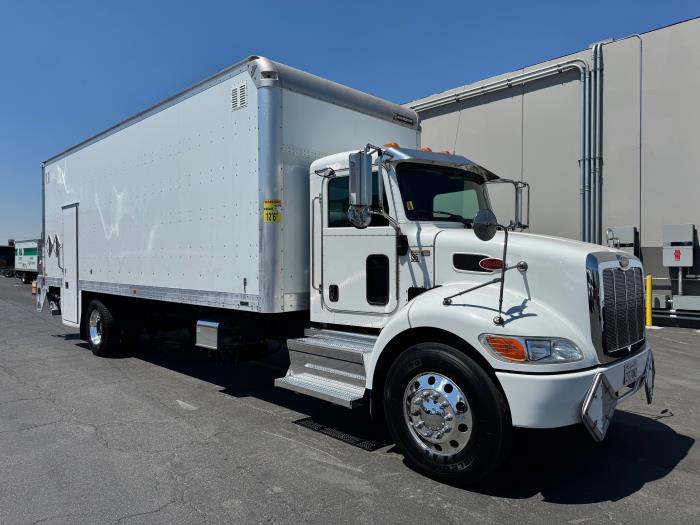 2020 Peterbilt 337-3