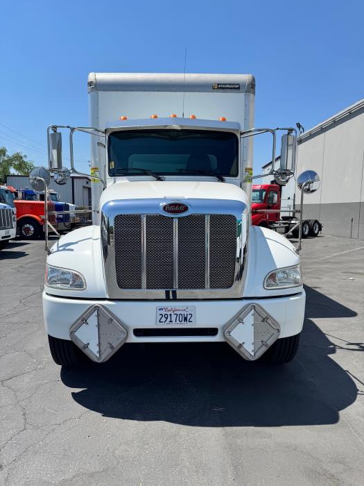 2020 Peterbilt 337-2