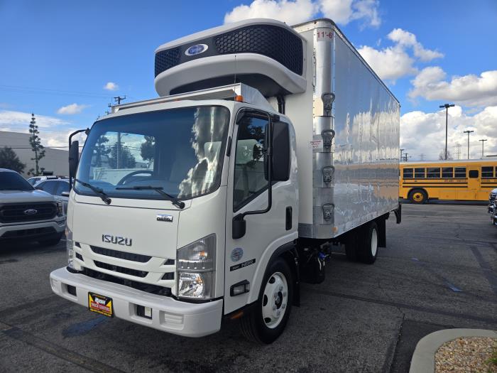 2022 Isuzu NRR-2