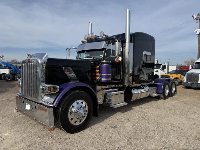 2024 Peterbilt 389-1