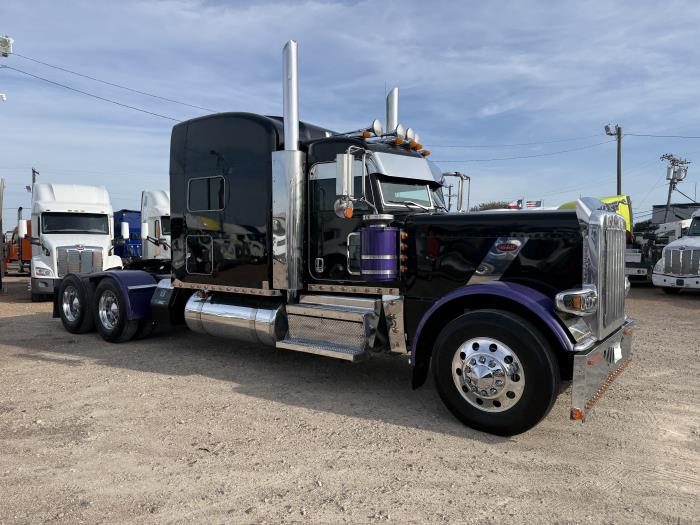 2024 Peterbilt 389-2