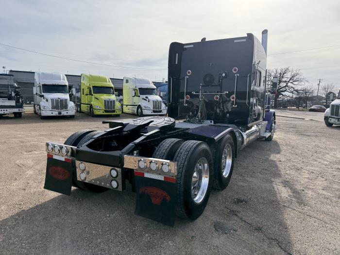 2024 Peterbilt 389-35