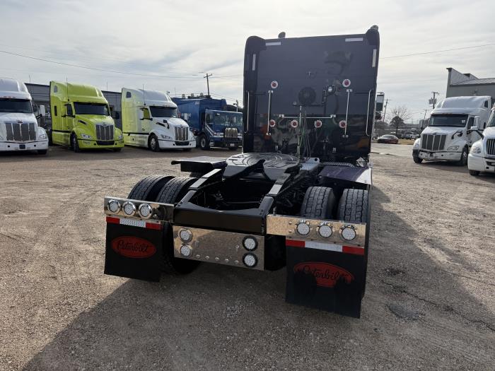 2024 Peterbilt 389-36