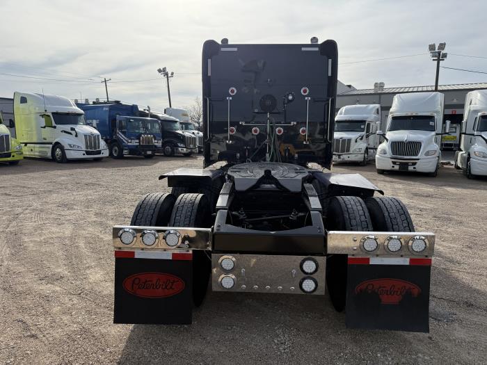 2024 Peterbilt 389-37